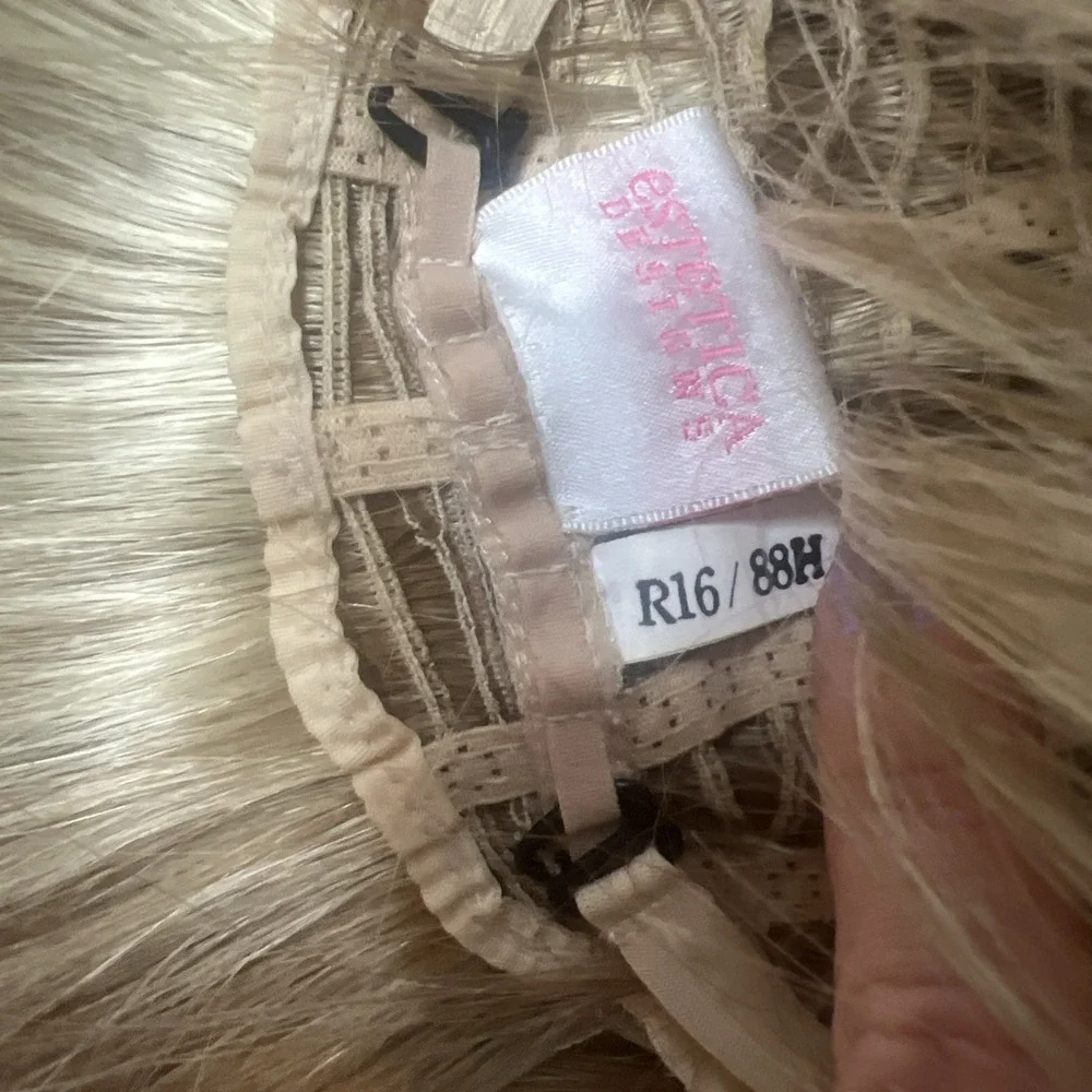 Estetica Designs Renae R16/88H Wig Honey Blonde Light Ash Blonde‎ Classique